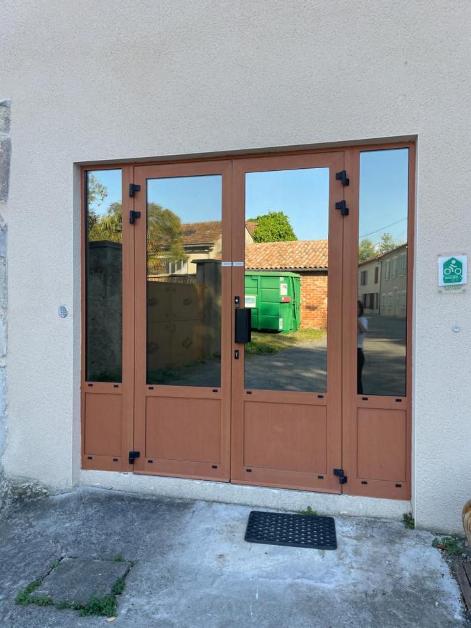 Chez La Fille De L Eclusier Apartman Castelnaudary Kültér fotó