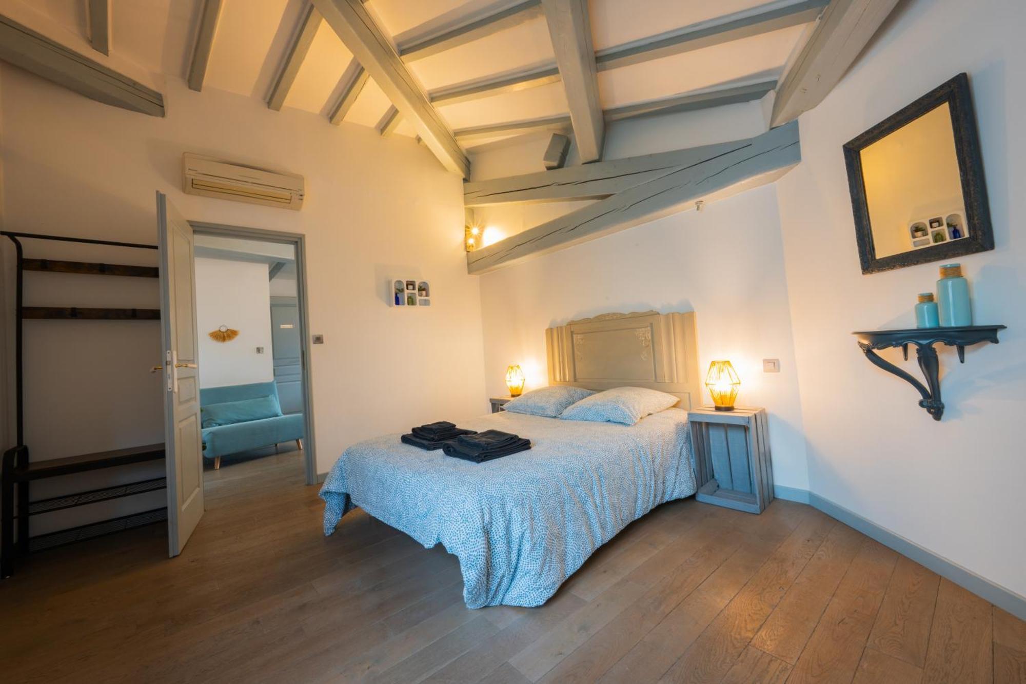 Chez La Fille De L Eclusier Apartman Castelnaudary Kültér fotó